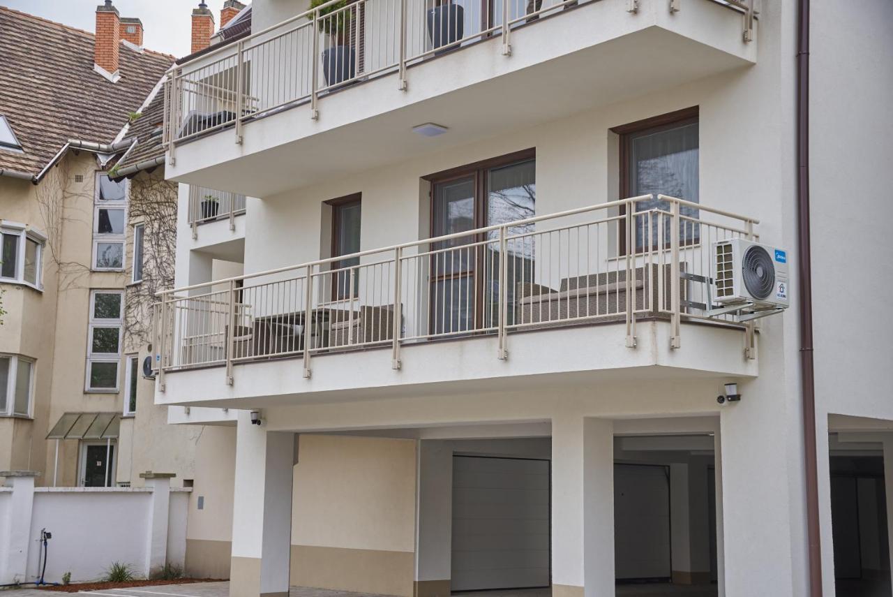 Sunlight Grey - Szeged Apartment Exterior photo